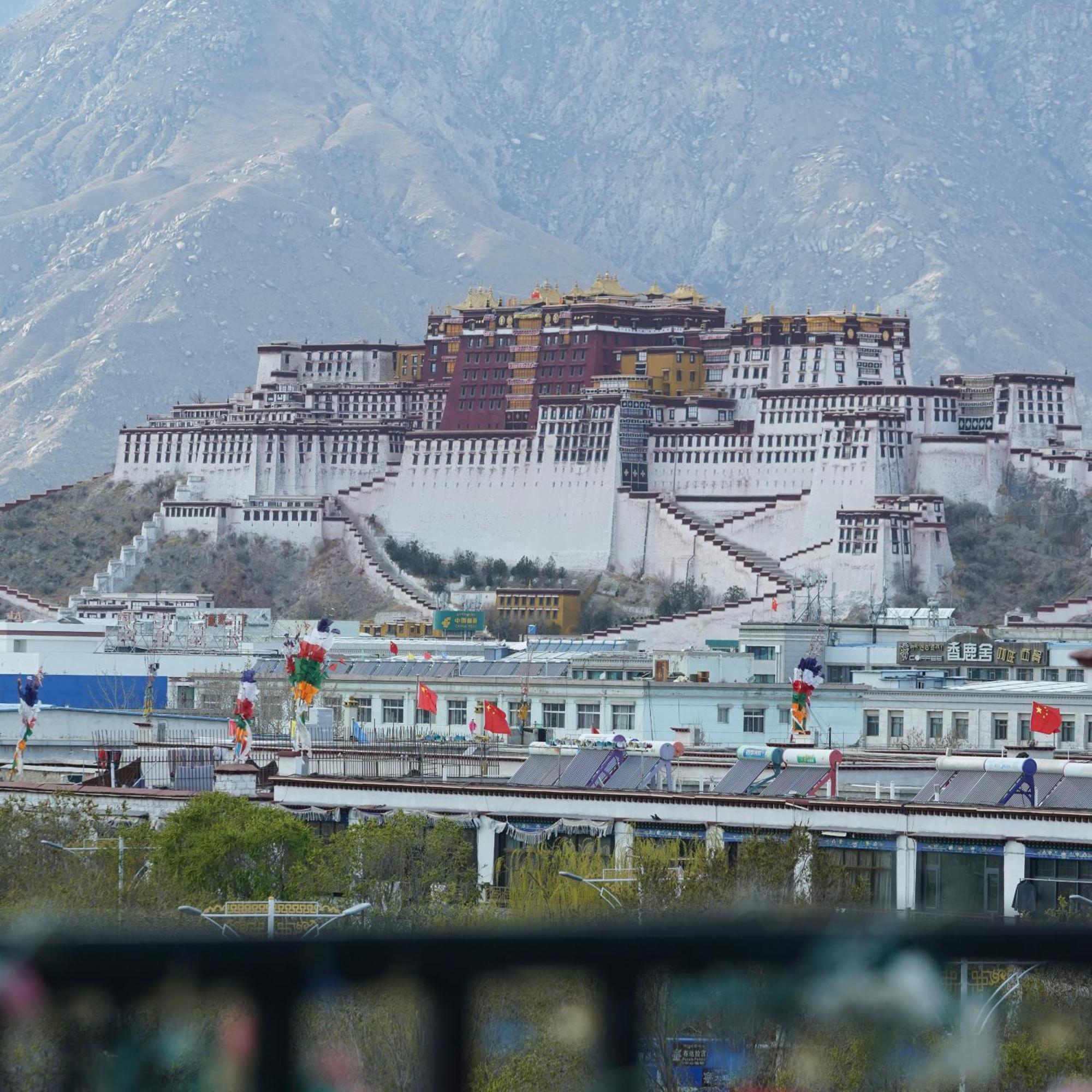 Gaisang Medog Aroma Fragrance Hotel Lhasa Exterior foto